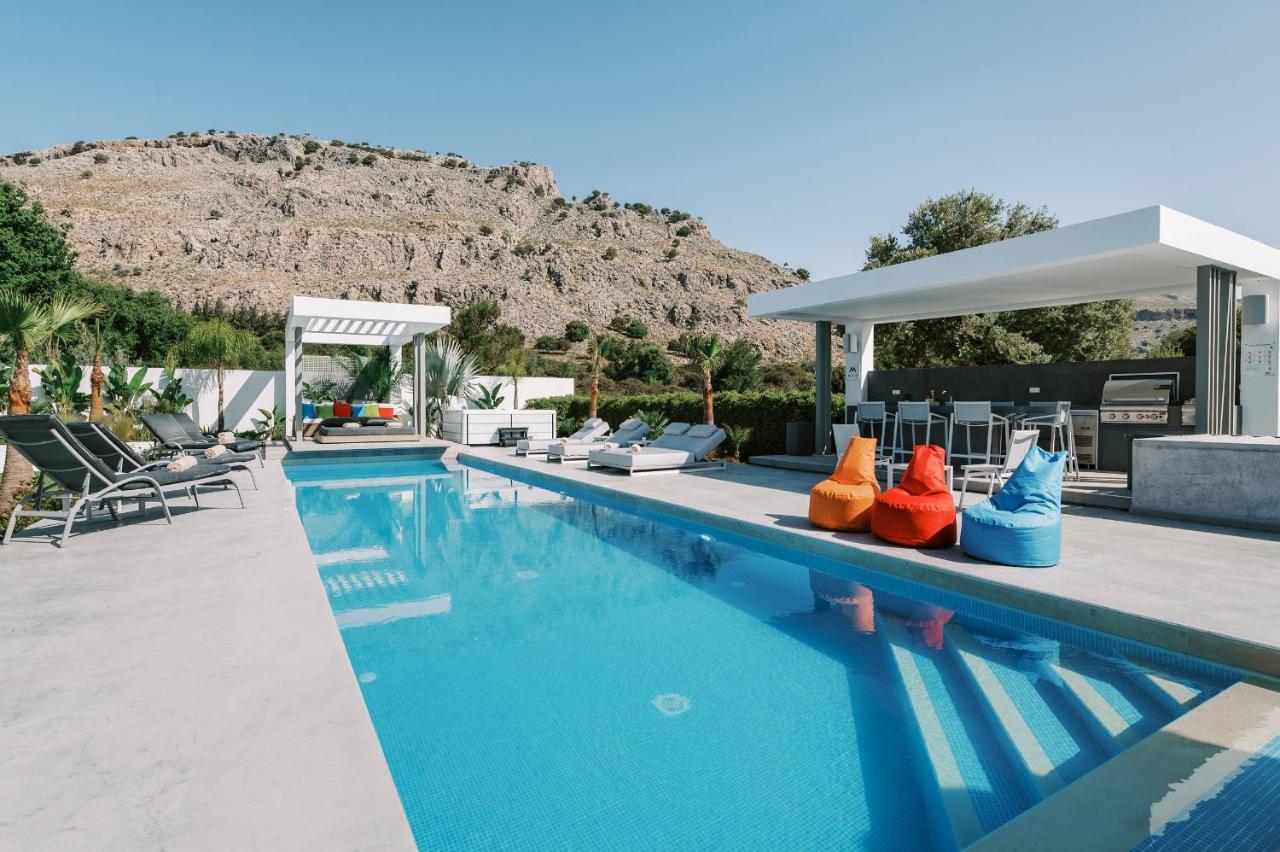 M Mansion Villa Pefki  Luaran gambar