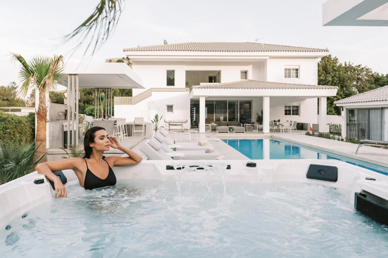 M Mansion Villa Pefki  Luaran gambar