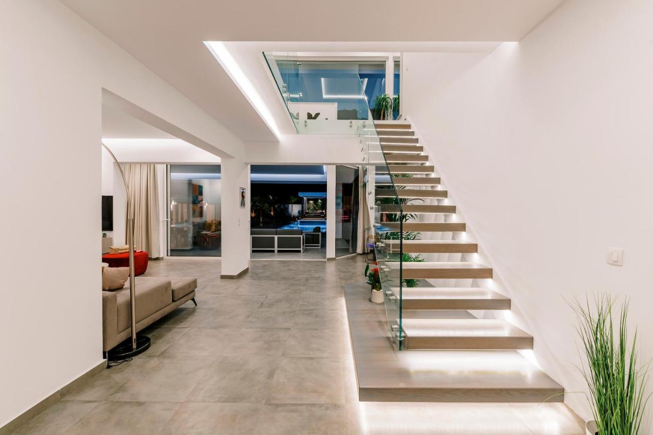 M Mansion Villa Pefki  Luaran gambar